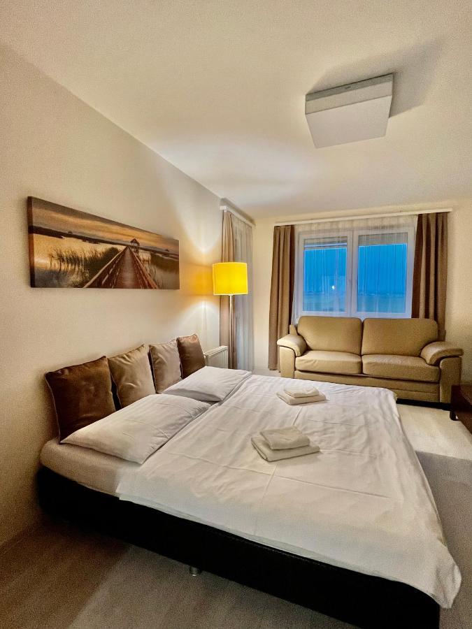 Chance Apartman Buekfuerdo Exterior foto